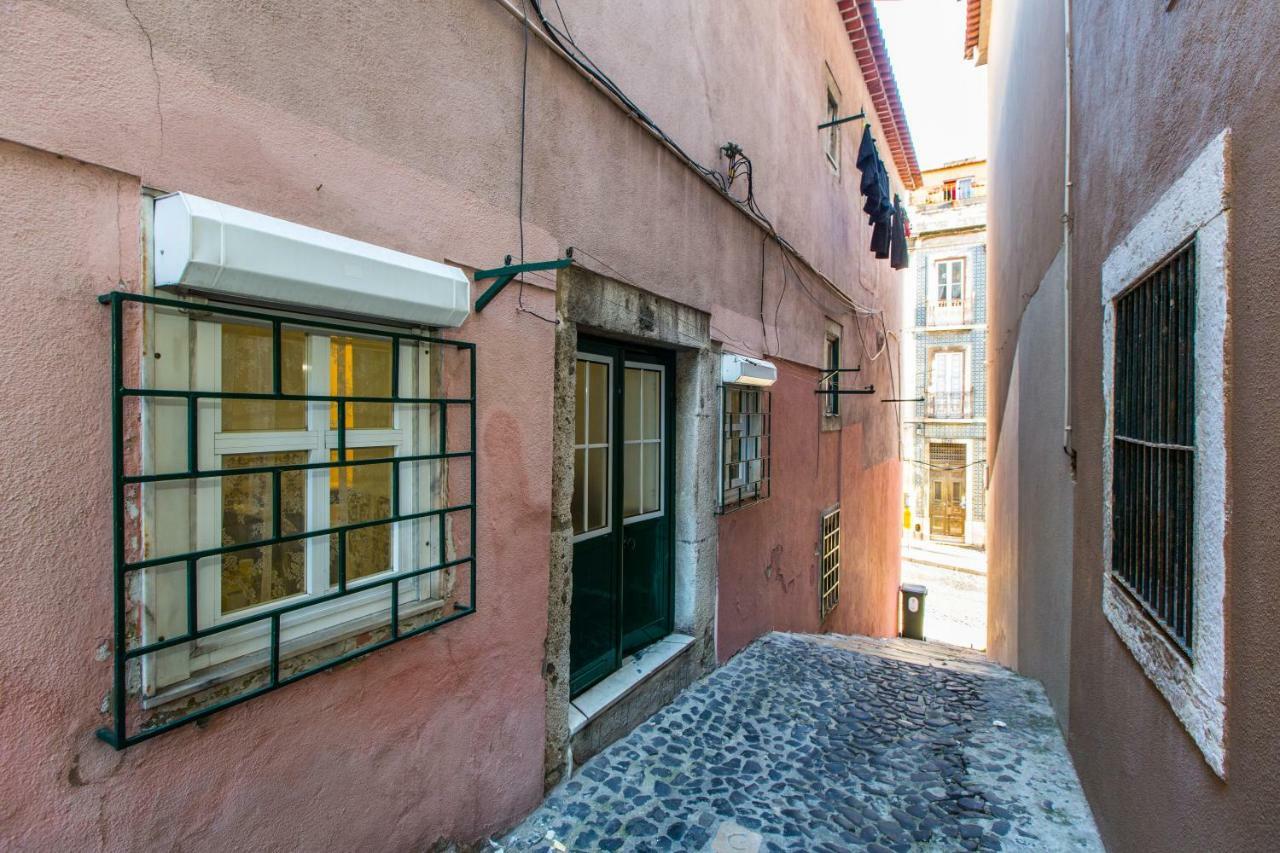 Santos Neighborhood Apartment Lisbon Exterior photo