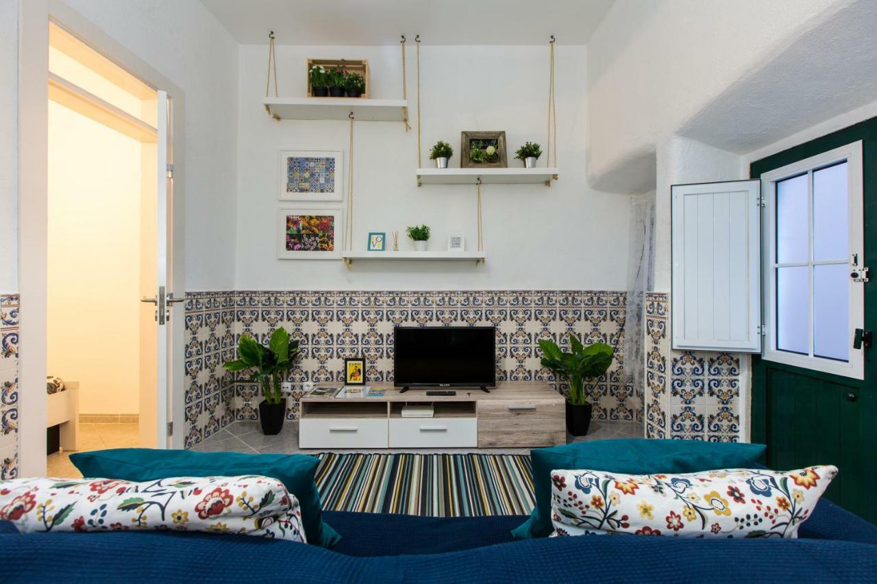 Santos Neighborhood Apartment Lisbon Exterior photo